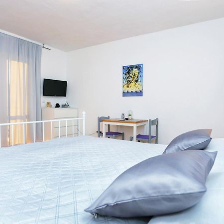 Apartments And Rooms With Parking Space Makarska - 18028 Phòng bức ảnh